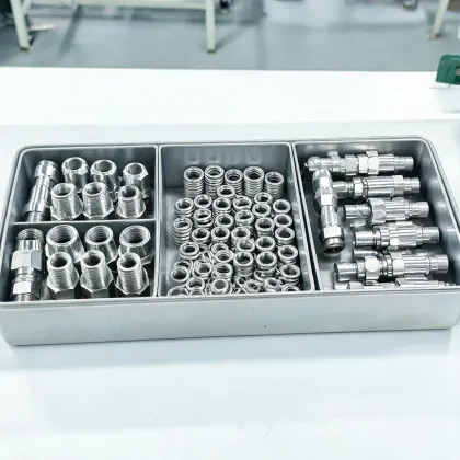 Hydraulic fittings tray